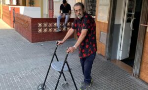 Piden una solución urgente para un vecino dependiente que va a ser desahuciado en La Bajadilla