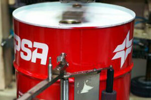 La Cátedra Fundación Cepsa en la UCA premia a Cristina Agabo-García y Alicia María Ruiz