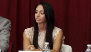 La investigación incriminó a la secretaria municipal de Jimena por sus gastos de lujo en hoteles y ropa