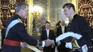 El embajador británico asegura que los acuerdos sobre Gibraltar seguirán vigentes con el Brexit