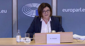 La futura comisaria de Transportes espera que Madrid y Londres cooperen en Gibraltar