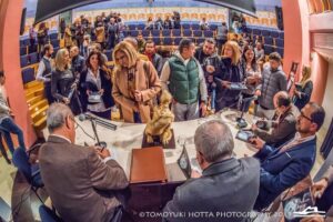 El edificio Pérez Villalta acoge la presentación de 'La huella del hombre lobo'