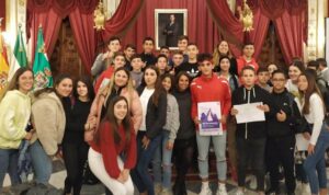 Los alumnos de los institutos Kursaal y El Getares recogen los premios a sus cortos por la igualdad