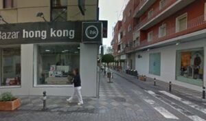 Cerrada al tráfico la calle Alfonso XI por un hundimiento en la calzada