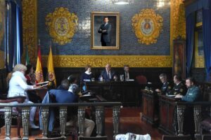 Algeciras aumentará la presencia de patrullas de policía y motos durante la Navidad