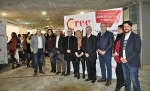 200 jóvenes y medio centenar de ofertas laborales, conectados en la IV Feria de Empleo de la Cámara