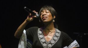 Deelee Dubé corona un cartel de lujo en la segunda edición de 'Navijazz con Amor'