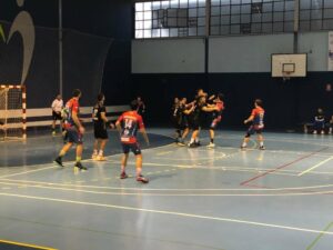 El BM Ciudad de Algeciras da la cara en Maracena, a pesar de la derrota