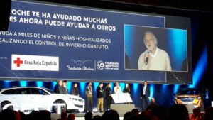 Peugeot entrega su cheque solidario a Fundación Aladina y Cruz Roja