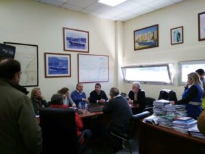 La aparición de dos balsas del 'Rúa Mar' cerca de Barbate refuerzan la hipótesis del naufragio