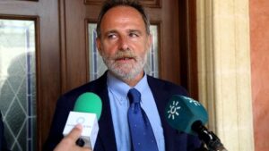 Salvador de la Encina buscará regular el sector de la estiba antes de las elecciones