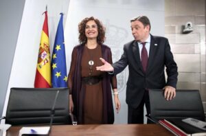 El Gobierno aprueba remitir a las Cortes el acuerdo de fiscalidad con Reino Unido sobre Gibraltar