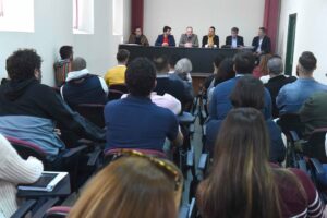 Técnicos municipales analizan la incidencia del mapa de ruidos con comerciantes del centro