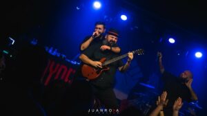 Los seguidores de Rayden llenan la sala La Gramola a los compases de sus canciones