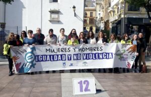 'Victoria Kent' muestra su rechazo a la violencia de género con una nueva concentración