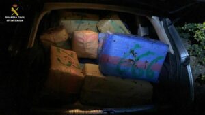 Intervienen 30 fardos de hachís en el interior de un todoterreno en la zona de Cala Botija