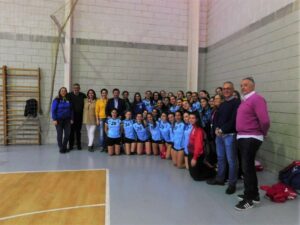 El pabellón Periquito acoge la primera edición del ttorneo Día de la Mujer de balonmano