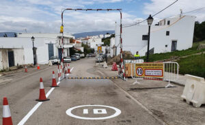 Facinas y Castellar instalan arcos desinfectantes para vehículos en sus accesos por carretera