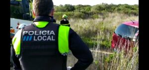 La Policía Local retira a una persona que permanecía acampada en El Rinconcillo