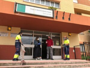 El Ayuntamiento reanuda el mantenimiento de los centros educativos de Algeciras
