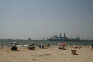 La temporada de playas comenzará en Algeciras el 15 de junio con todos los servicios disponibles