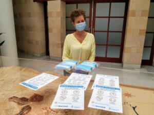 El Ayuntamiento facilita mascarillas para su uso en los comercios de Apymeal