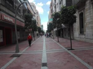 Ayuntamiento y Apymeal firman un convenio para el desarrollo del Centro Comercial Abierto