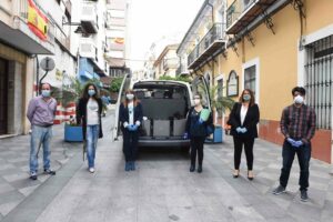 El Ayuntamiento entrega diez ordenadores a Apadis para fomentar el teletrabajo y la comunicación