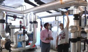 El Ayuntamiento de Algeciras pone a punto la piscina municipal aprovechando el confinamiento