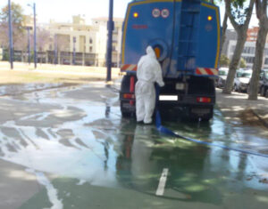 Adelante denuncia que Algesa utiliza agua potable para el baldeo de calles