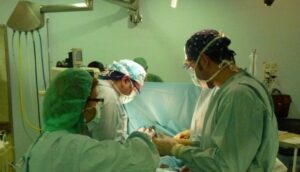 La espera media para intervenciones quirúrgicas en el Campo de Gibraltar supera los 300 días