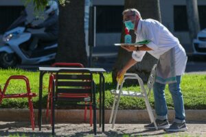 Adecco busca 100 camareros en Marbella