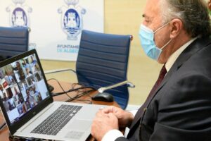 Alcalde y concejales analizan con los agentes sociales las claves para el desarrollo de Algeciras