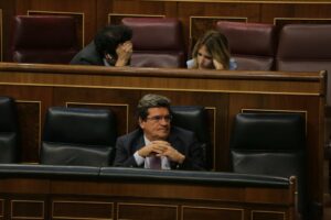 El Gobierno anuncia que los ERTE se prorrogarán hasta después del verano