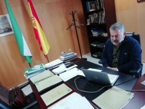 Economía congrega a una treintena de participantes para informar sobre digitalización de pymes