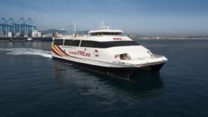 Las navieras aumentan las rotaciones en el Estrecho tras finalizar el estado de alarma