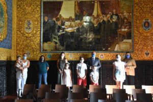 El Ayuntamiento hace entrega de los premios del concurso de dibujo 'Gracias por Cuidarnos'