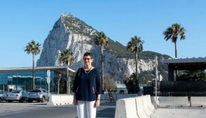 González Laya anuncia en el tiempo de descuento la aplicación de Schengen en Gibraltar