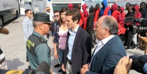 Landaluce afirma que se esta "tapando" el número de inmigrantes que llegan a nuestras costas