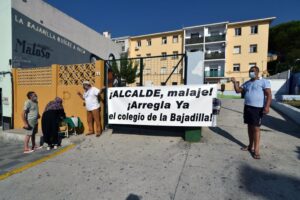 800 vecinos reclaman con su firma que se arregle de modo urgente el colegio Campo de Gibraltar