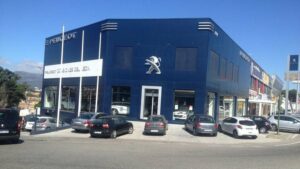 AMI Peugeot reabre el taller tras el negativo de todas las pruebas PCR realizadas a la plantilla