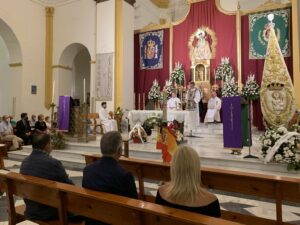 La iglesia de La Palma acoge un funeral en memoria de las víctimas del coronavirus
