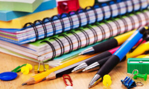 El Ayuntamiento destina más de 40.000 euros en material escolar para familias en riesgo de exclusión