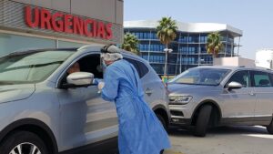 Salud notifica 32 nuevos positivos y dos hospitalizaciones más en 24 horas