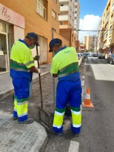 Emalgesa continúa la campaña preventiva de limpieza de imbornales