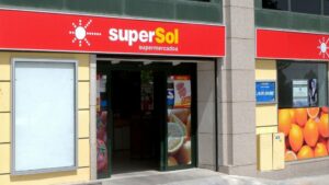 Supersol dice adiós después de que Carrefour haya comprado la cadena de supermercados