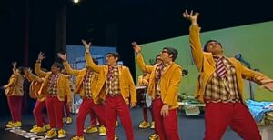 La chirigota del Tini, la única agrupación de la comarca que logra el pase a cuartos en el Falla