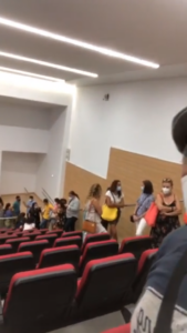 CGT denuncia ante la Inspección el incumplimiento de la distancia de seguridad en los PCR de los docentes