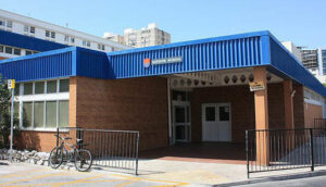 Gibraltar registra dos positivos en una escuela primaria y pide autoaislamiento a los padres de sus contactos