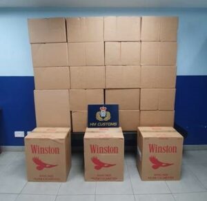 Aduanas de Gibraltar se incauta de 650 cartones de cigarrillos en un vehículo